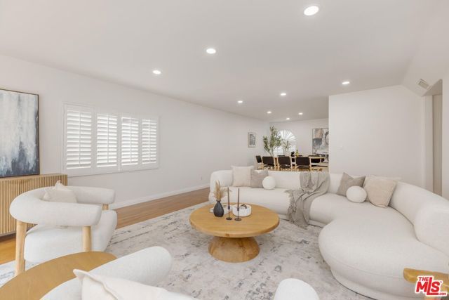 12118 Viewcrest Road, Studio City (los Angeles), CA 91604