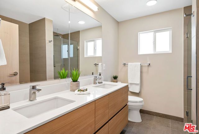 820 S Wilton Place 306, Los Angeles, CA 90005