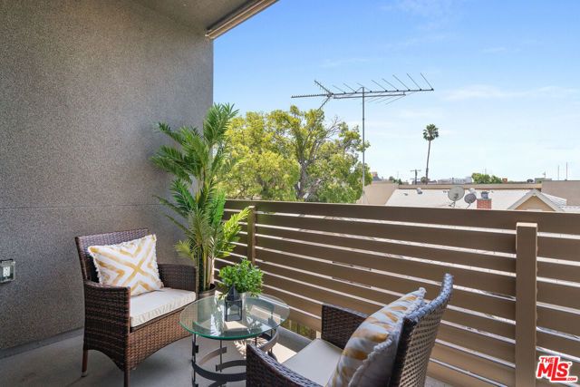 820 S Wilton Place 306, Los Angeles, CA 90005