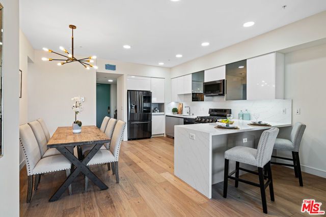 820 S Wilton Place 306, Los Angeles, CA 90005