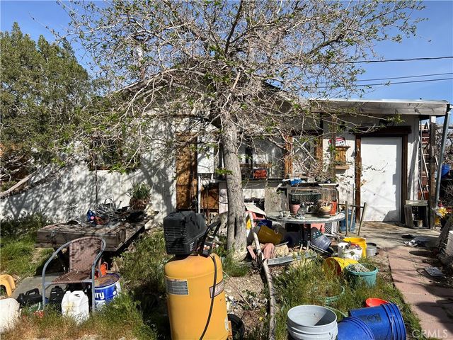 30837 235th E, Llano, CA 93544