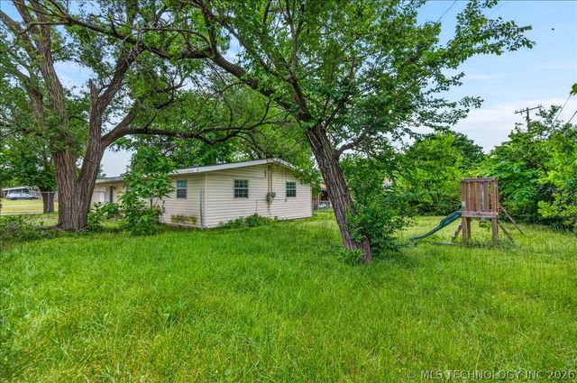 221 Spring Road, Bartlesville, OK 74003
