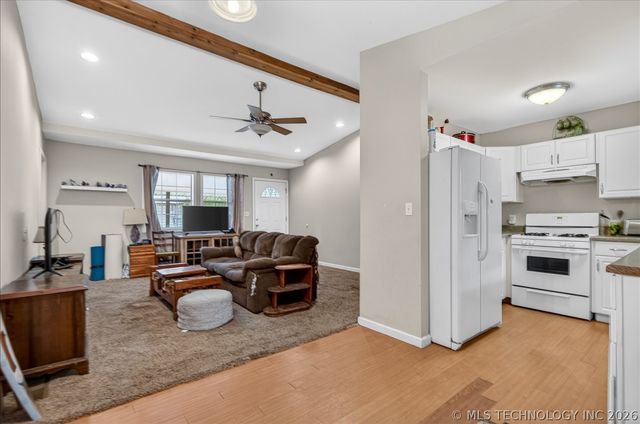 221 Spring Road, Bartlesville, OK 74003