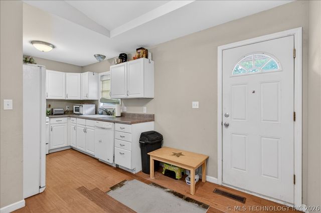 221 Spring Road, Bartlesville, OK 74003