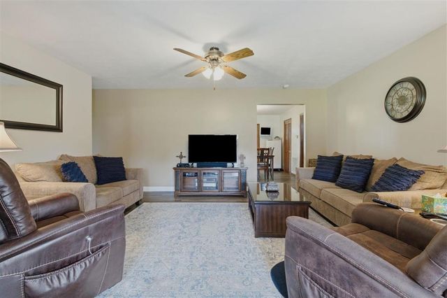 155 Wall Lane, Lake Charles, LA 70611