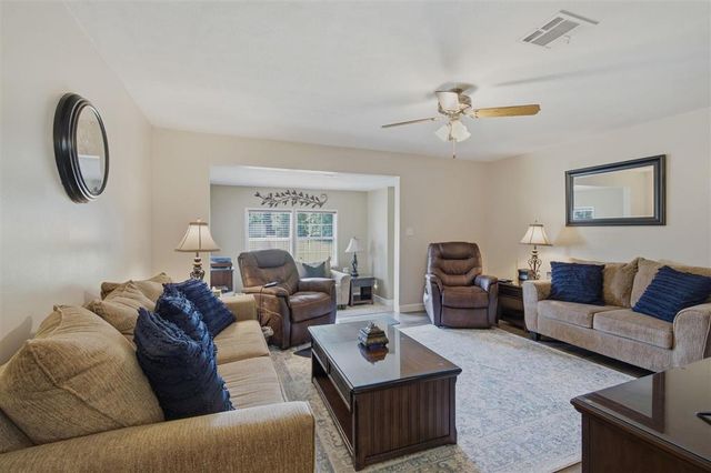 155 Wall Lane, Lake Charles, LA 70611