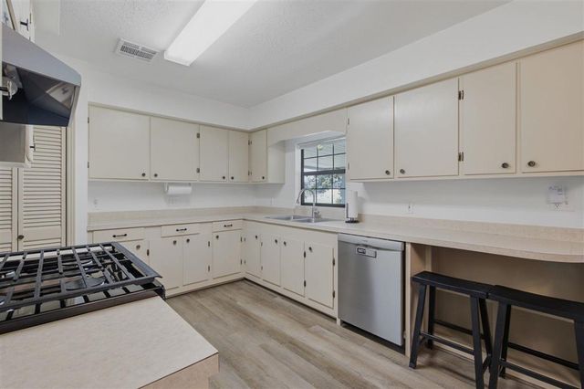 155 Wall Lane, Lake Charles, LA 70611