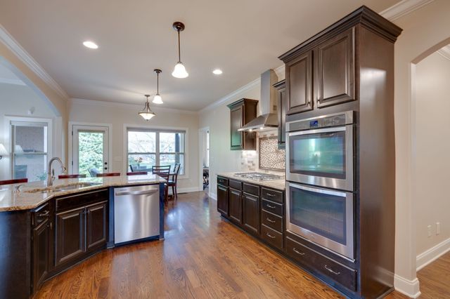 8050 Fenwick Ln, Spring Hill, TN 37174