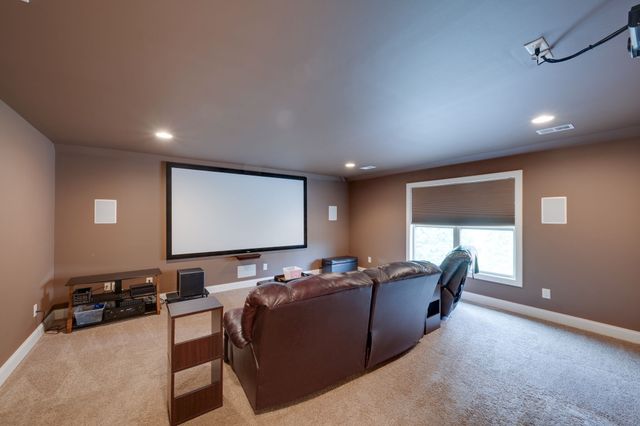8050 Fenwick Ln, Spring Hill, TN 37174