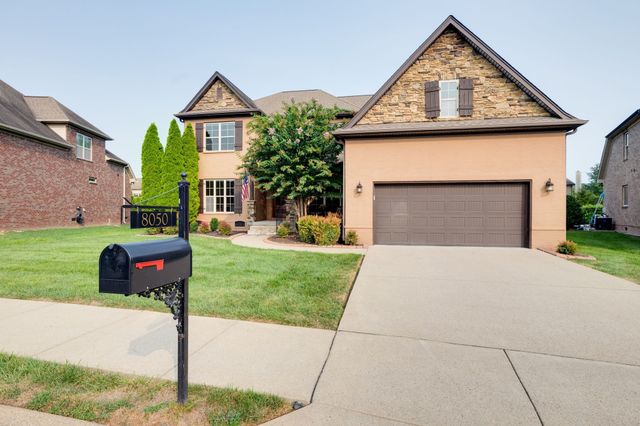 8050 Fenwick Ln, Spring Hill, TN 37174