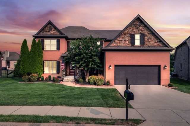 8050 Fenwick Ln, Spring Hill, TN 37174