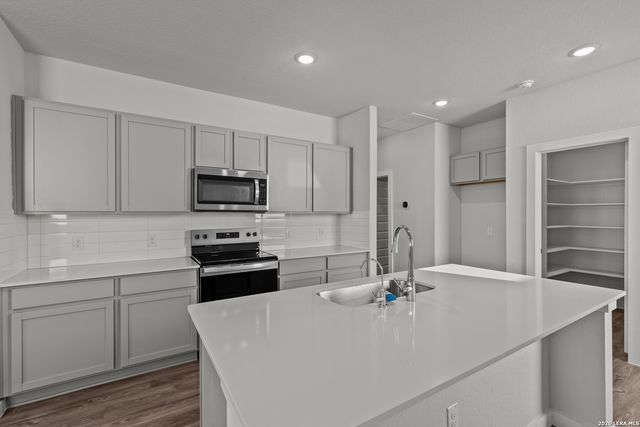 4426 DANFORTH ST, New Braunfels, TX 78130