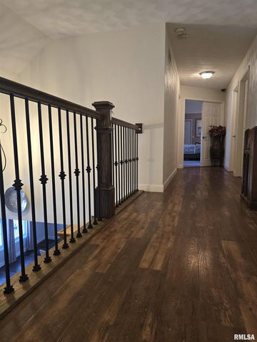 1501 GINGOTEAGUE Way, Pekin, IL 61554