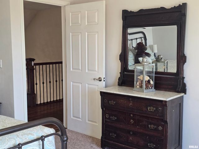 1501 GINGOTEAGUE Way, Pekin, IL 61554