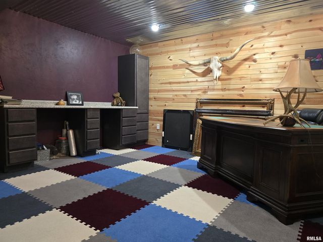 1501 GINGOTEAGUE Way, Pekin, IL 61554