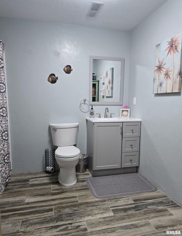 1501 GINGOTEAGUE Way, Pekin, IL 61554