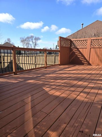 1501 GINGOTEAGUE Way, Pekin, IL 61554