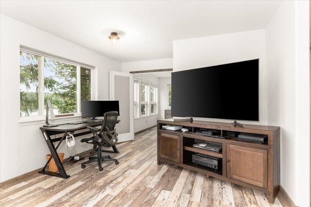42502 N Sylvan Rd, Elk, WA 99009