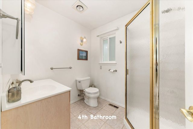 42502 N Sylvan Rd, Elk, WA 99009