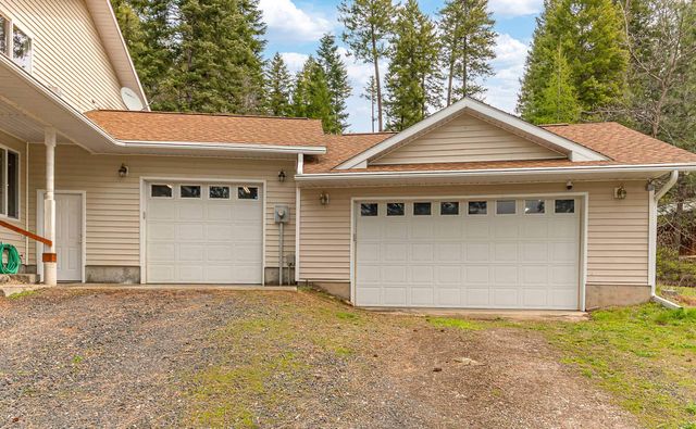 42502 N Sylvan Rd, Elk, WA 99009