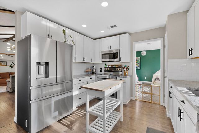 5207 Sooner Trail NW, Albuquerque, NM 87120