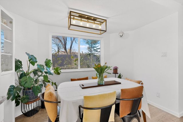 5207 Sooner Trail NW, Albuquerque, NM 87120