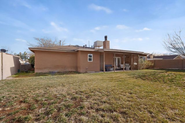 5207 Sooner Trail NW, Albuquerque, NM 87120