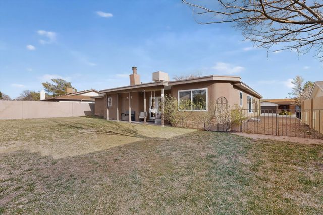 5207 Sooner Trail NW, Albuquerque, NM 87120