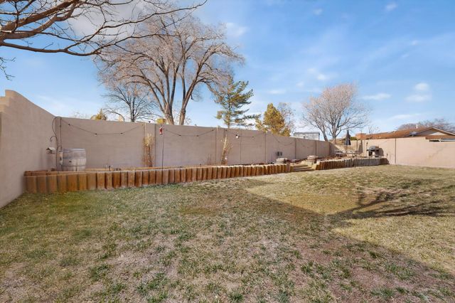 5207 Sooner Trail NW, Albuquerque, NM 87120
