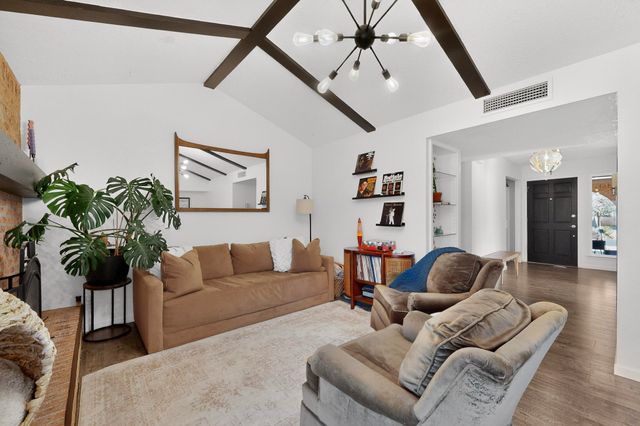 5207 Sooner Trail NW, Albuquerque, NM 87120