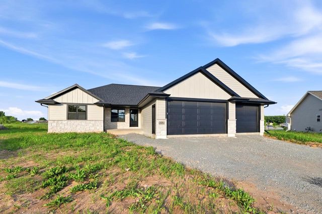 575 EMERALD ISLE COURT, Wrightstown, WI 54180