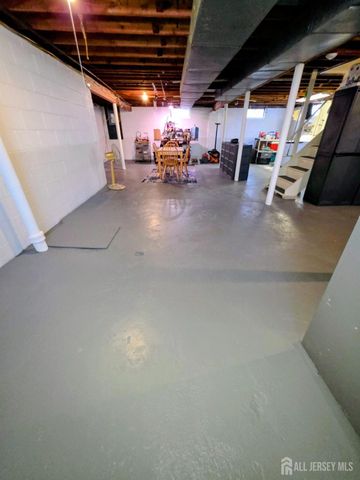 19 E 2nd Street, Port Reading, NJ 07064