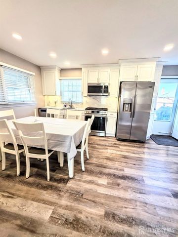 19 E 2nd Street, Port Reading, NJ 07064
