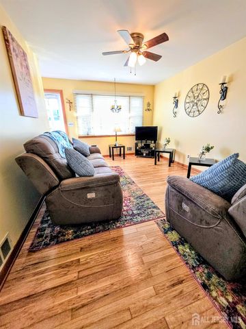 19 E 2nd Street, Port Reading, NJ 07064