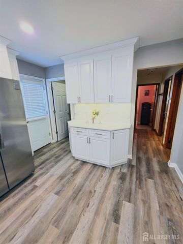 19 E 2nd Street, Port Reading, NJ 07064