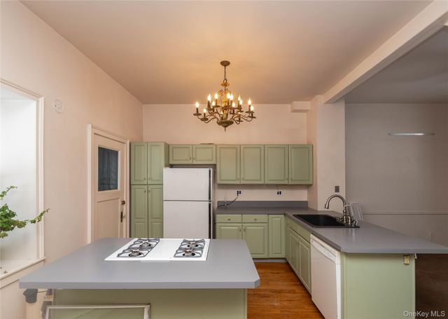 4 Sengen Lane, Cornwall On Hudson, NY 12520