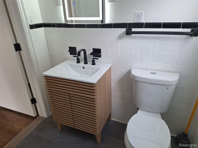 607 S Connecticut Avenue, Royal Oak, MI 48067