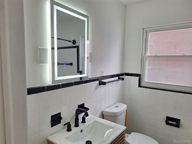 607 S Connecticut Avenue, Royal Oak, MI 48067