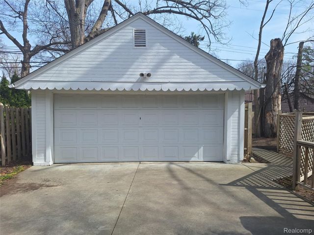 607 S Connecticut Avenue, Royal Oak, MI 48067