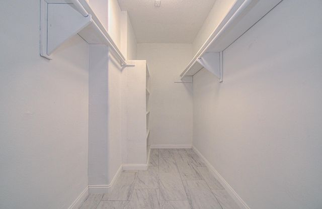 8820 Bissonnet Street, Houston, TX 77074