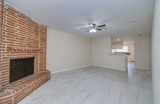 8820 Bissonnet Street, Houston, TX 77074