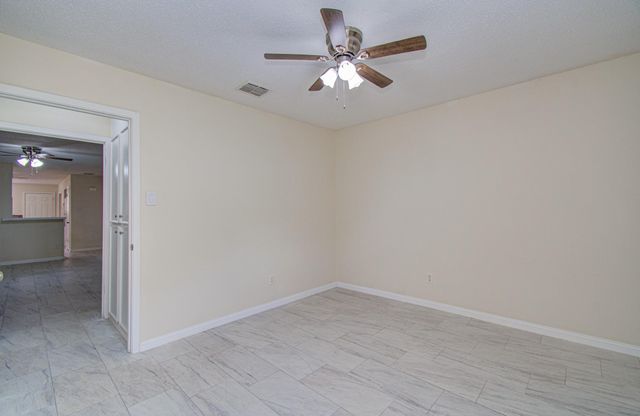 8820 Bissonnet Street, Houston, TX 77074