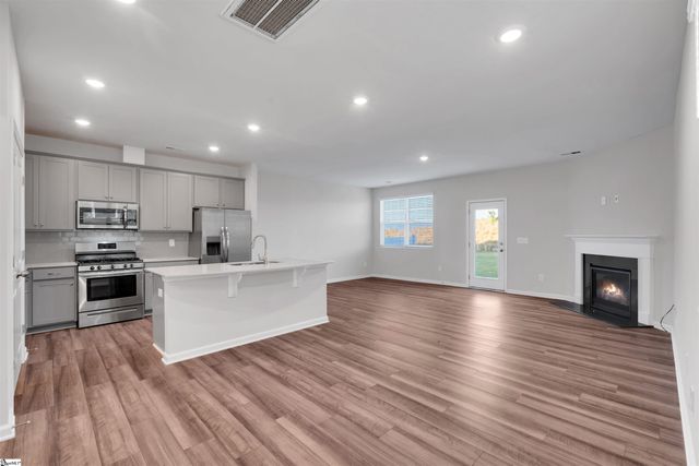 312 E Compass Way, Easley, SC 29640