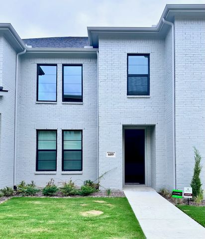 609 Friendswood Drive, Plano, TX 75075