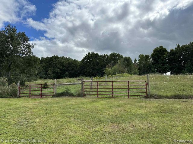 6318 Clear Lake Road, Imlay City, MI 48444