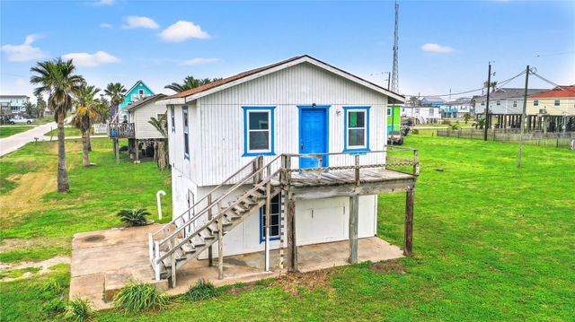 415 Treaty Drive, Surfside Beach, TX 77541