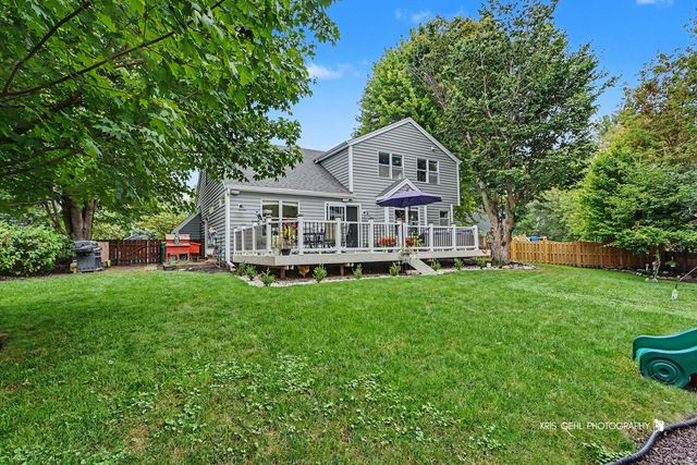 4 Mainsail Court, Third Lake, IL 60030
