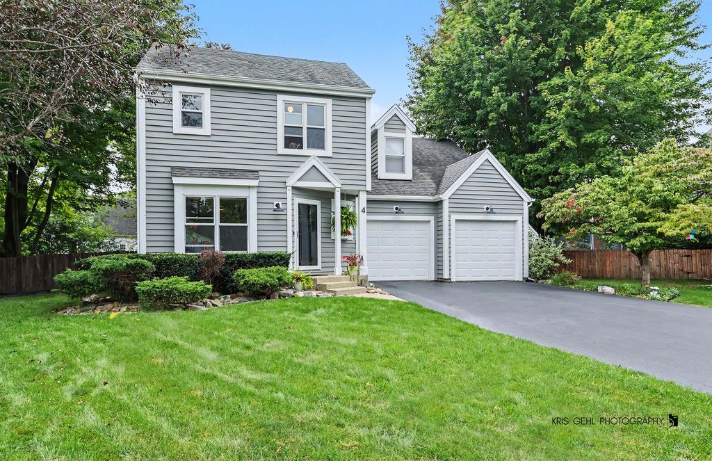 4 Mainsail Court, Third Lake, IL 60030