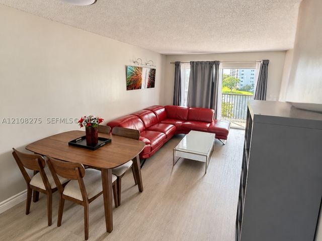 2226 N Cypress Bend Dr 409, Pompano Beach, FL 33069