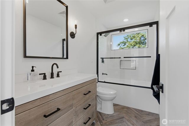 5028 Mill Pond Loop SE, Auburn, WA 98092